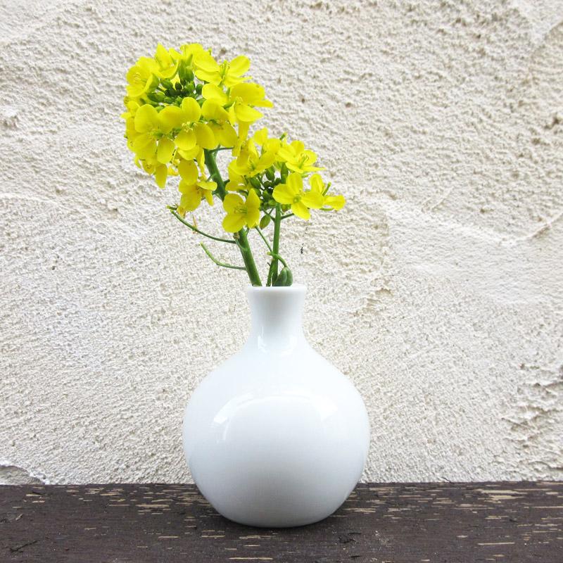 一輪挿し 花瓶 陶器 ミニ 白 丸い おしゃれ インテリア / 白い丸首