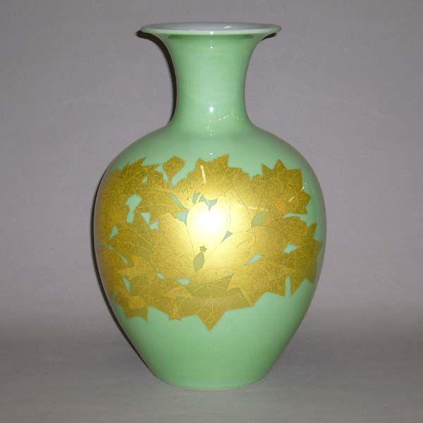 九谷焼 吉田美統 10号花瓶 釉裏金彩芙蓉文 緑 : 九谷焼 STYLeNCE