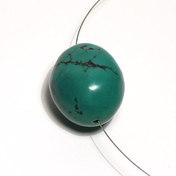 裸石 トルコ石19g 約30mm×25mm×20.5mm 貫通穴あき グリーン強い 送料