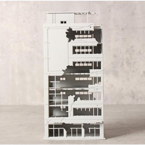 ジオラマ 鉄道模型 建物 廃墟ビル 組み立て 未完成品 1/150 Nゲージ