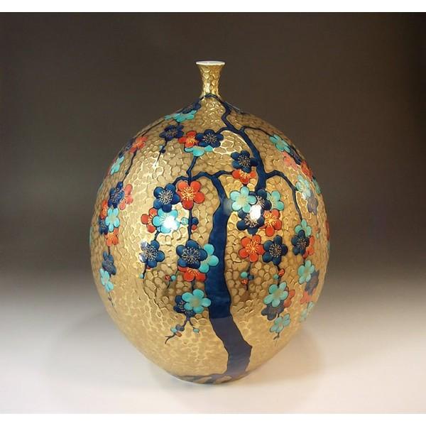 有田焼 染錦黄金枝垂れ梅絵花瓶｜陶芸作家 藤井錦彩 作 : 有田焼 藤井