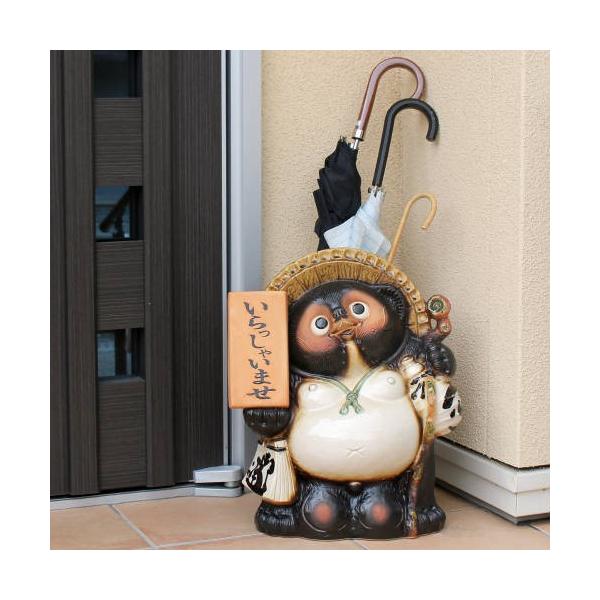 ポイント10倍][名入れ]信楽焼 狸 傘立て 表札 たぬきの傘たて 17号