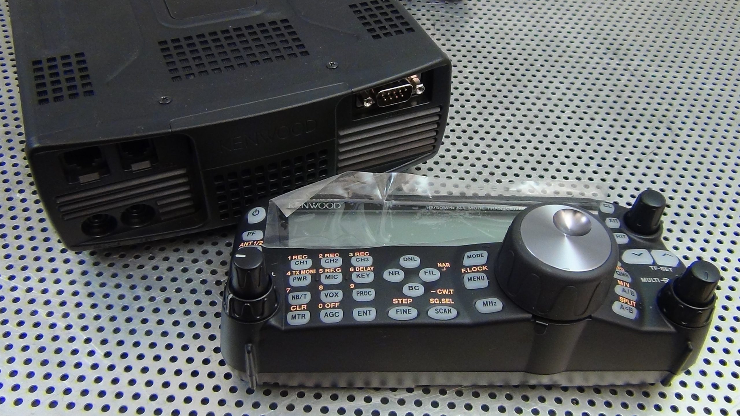 Kenwood TS-480SAT Transceiver #3 – Jahnke Electronics