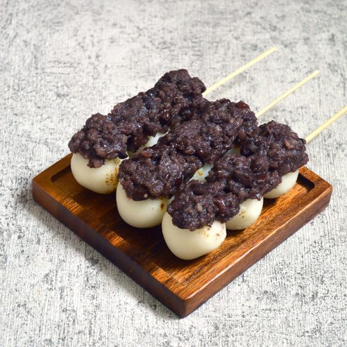 Dango with Red Bean Paste - Jaja Bakes - jajabakes.com