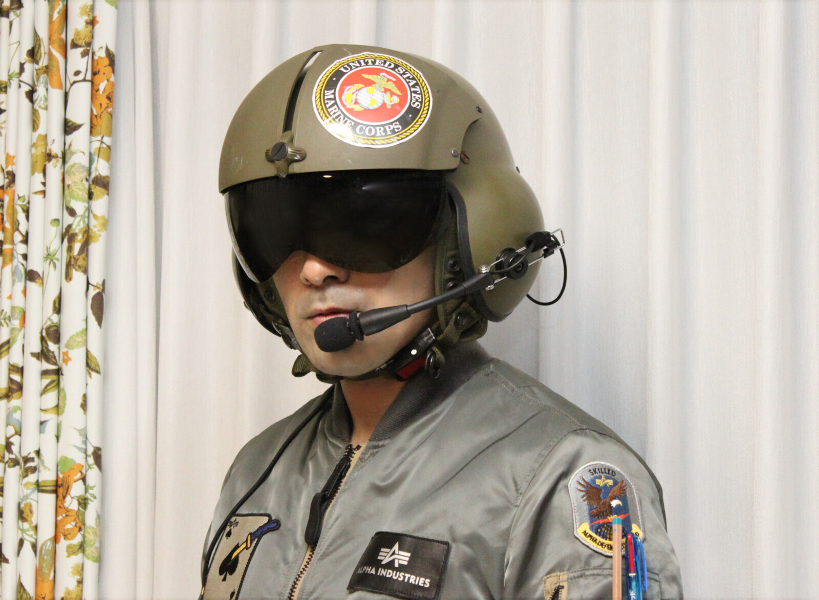 ヘリ用ヘルメット購入: ヘリコプターを飛ばす