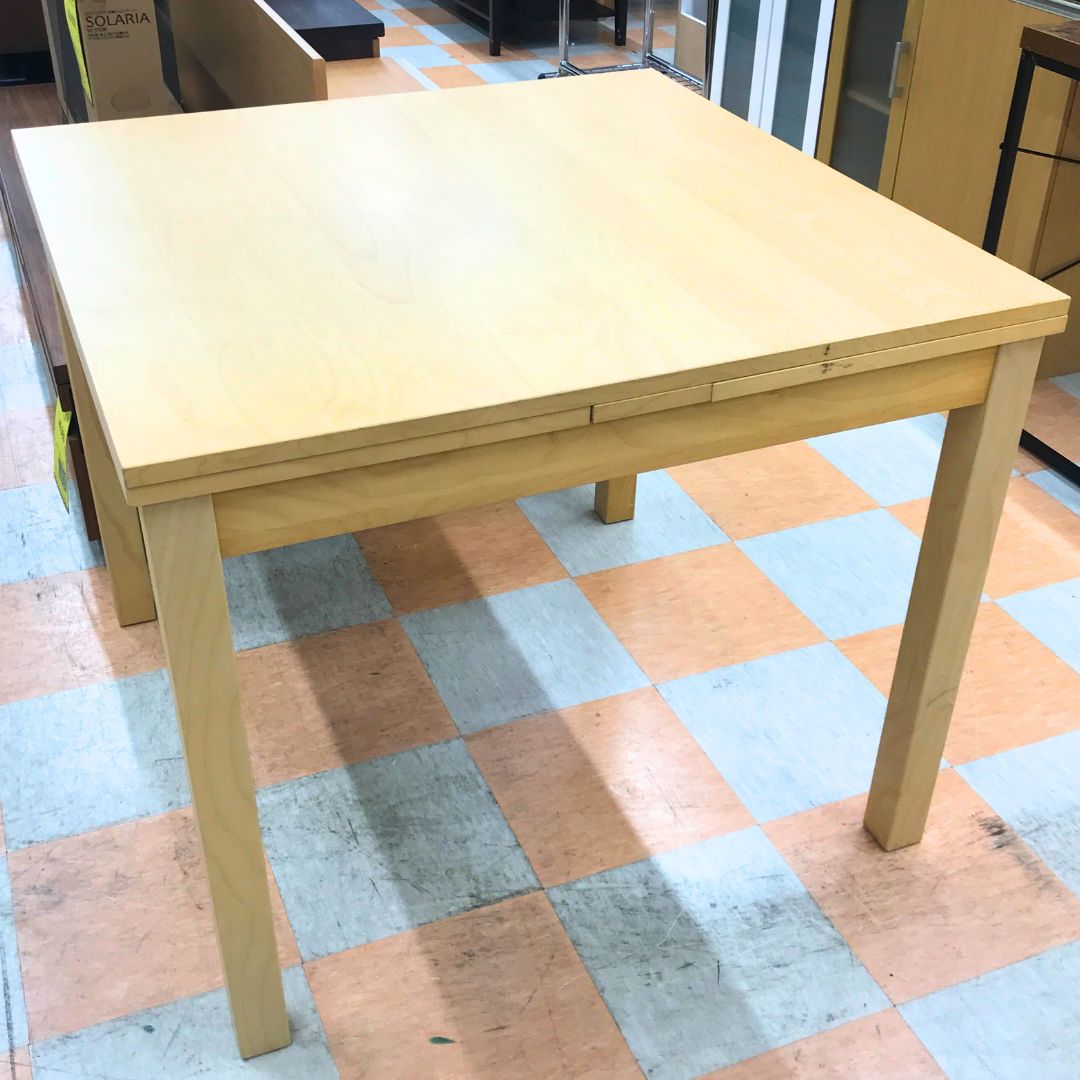 🍽️【石川金沢店】大人気！IKEAの伸長式テーブル「BJURSTA」が入荷