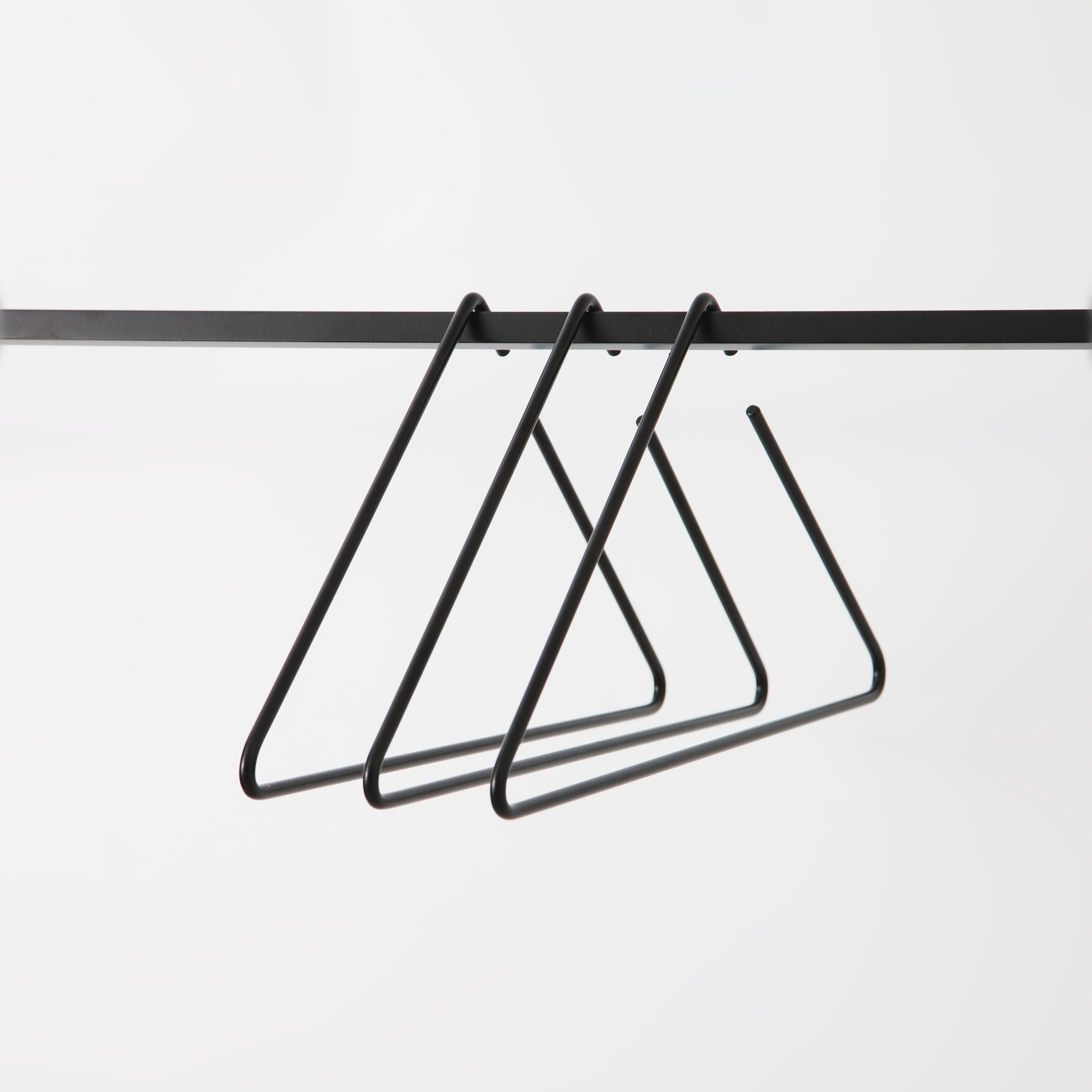 アイアンハンガー kabuto 家具の製造・販売 友安製作所