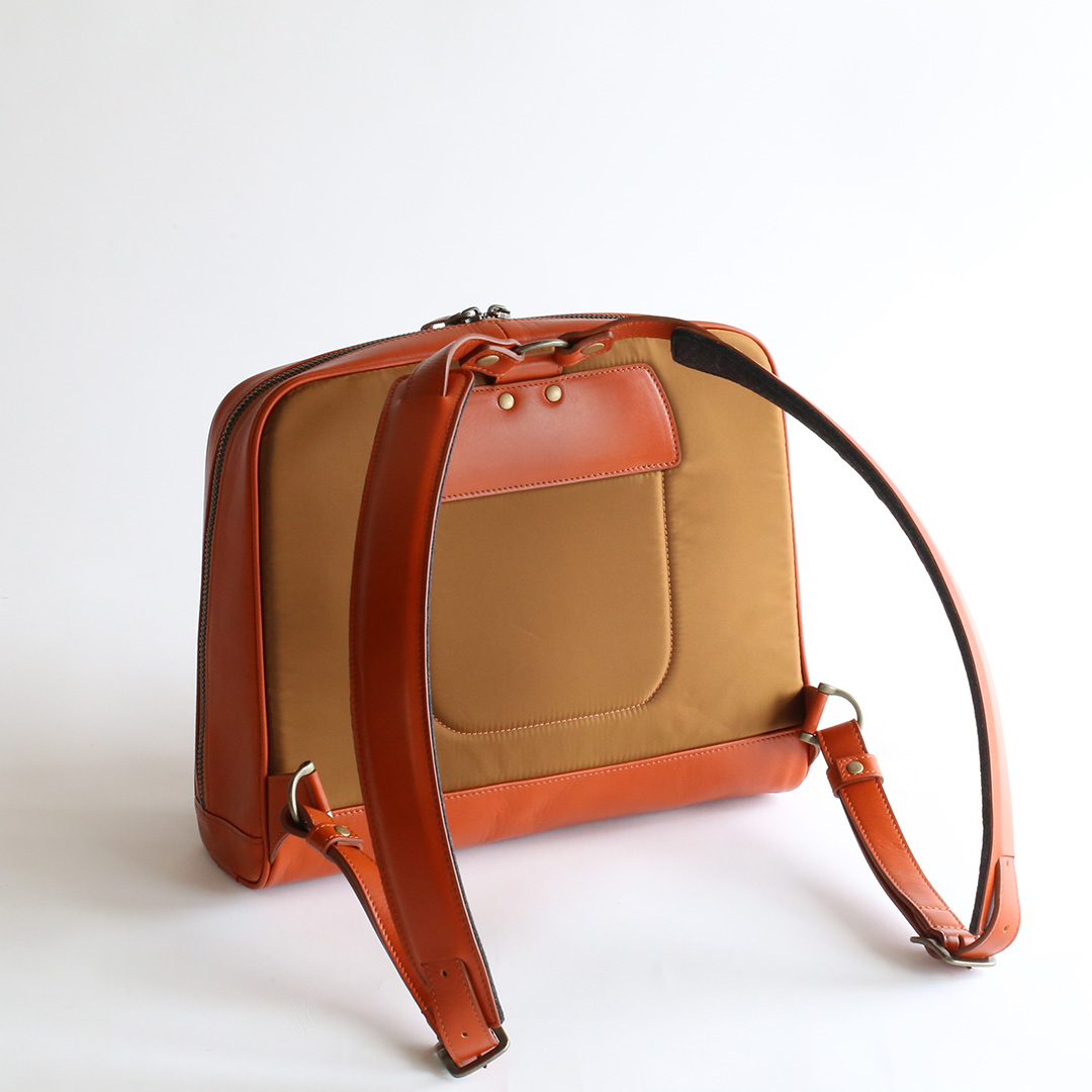 三田村カバン おとな旅あるき旅公式リュック | 香久山鞄