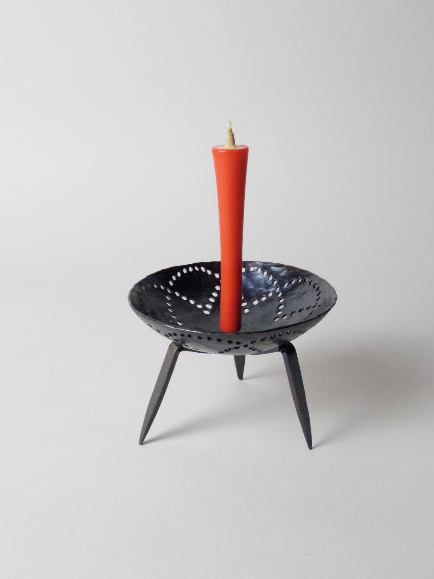 鍛冶工房弘光 / 透かし燭台 中