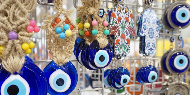 トルコのお守り ナザールボンジュウ | カランフィル