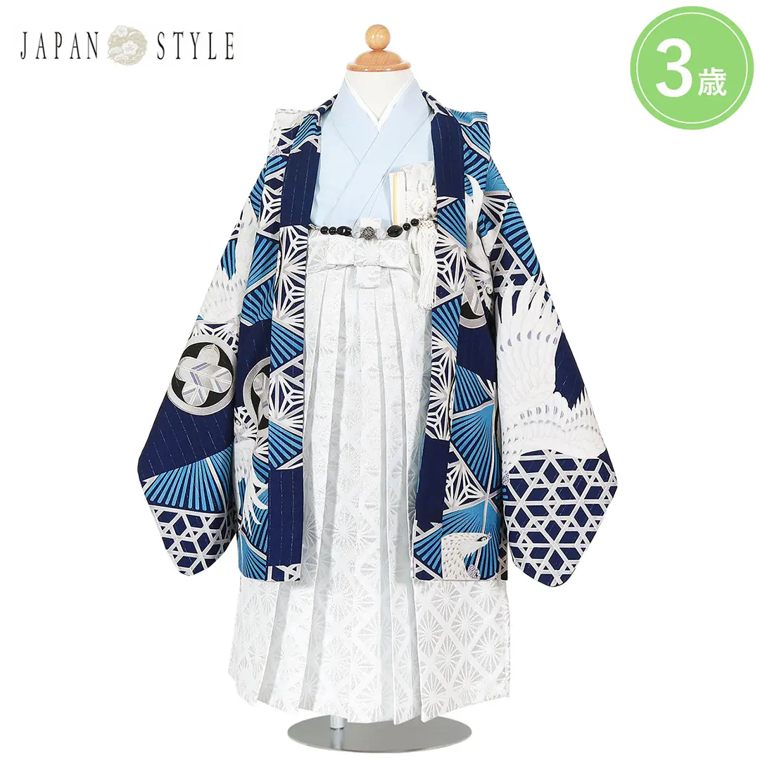 JAPAN STYLE》白地に縦縞と赤の斜め縞の片身替わりに鷹、竹の葉に薄茶