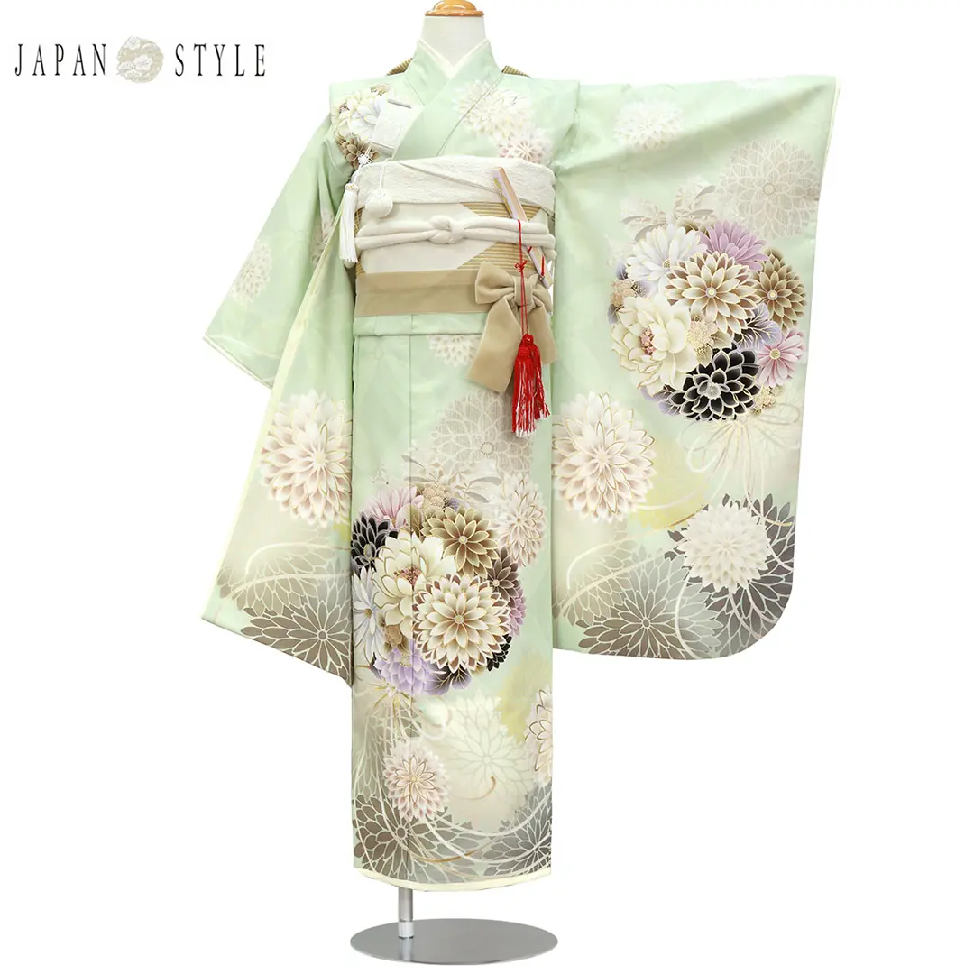 JAPAN STYLE》青磁色にむじな菊の着物／七五三・七歳女の子 | 宅配着物