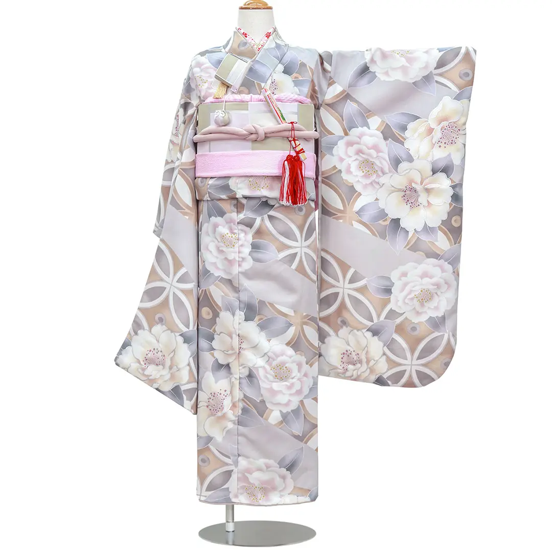 アイスグレー地にピンクと白椿の着物（ピンク）／七五三・七歳女の子