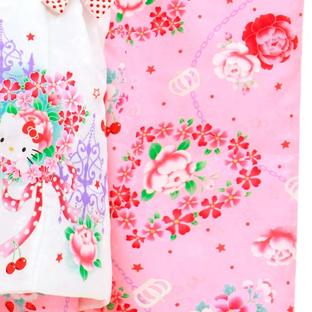 HELLO KITTY》ピンク地に花と果物のKITTYの被布コートセット／七五三