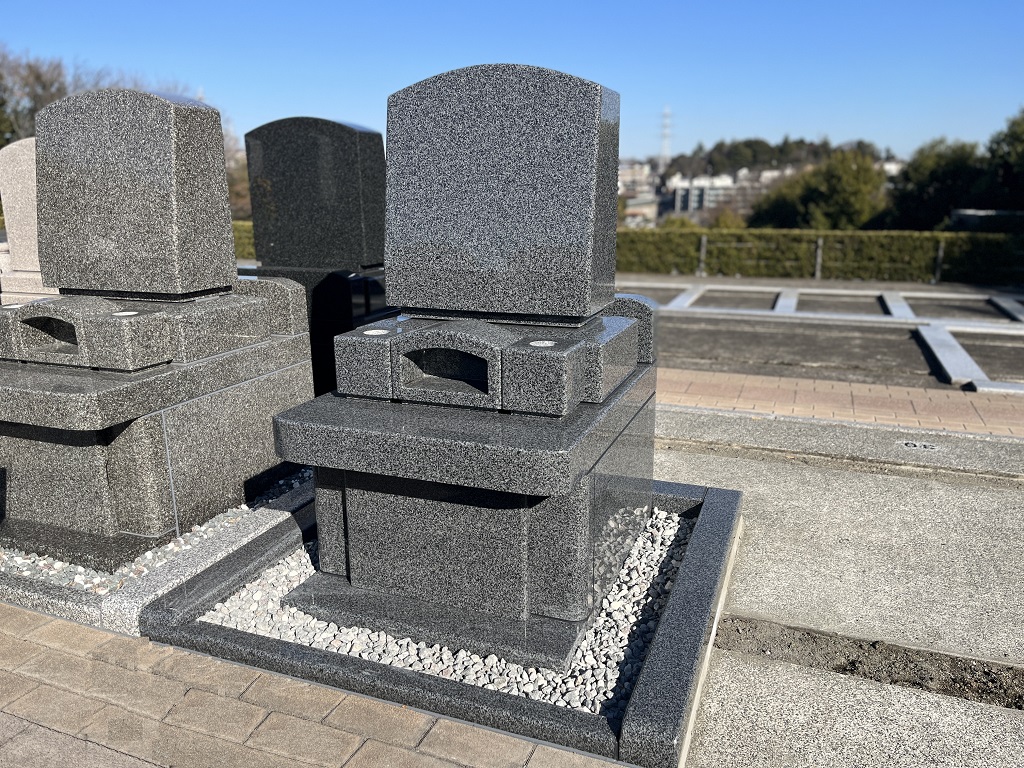 墓石解説】カンボジア産石材「新深山654」の解説 - 川崎清風霊園