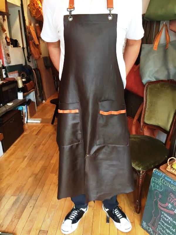オールレザーのエプロン – 革り小物 Aster*isk