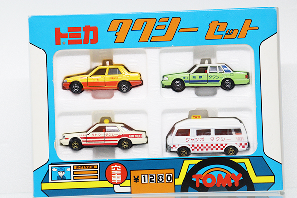 ミニカーショップ ケンボックス トミカギフトセットタクシーセット