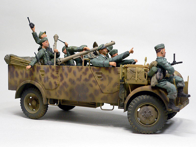 シュタイヤー1500A/01 ドイツ軍大型軍用乗用車 タミヤ 1/35 組立と塗装