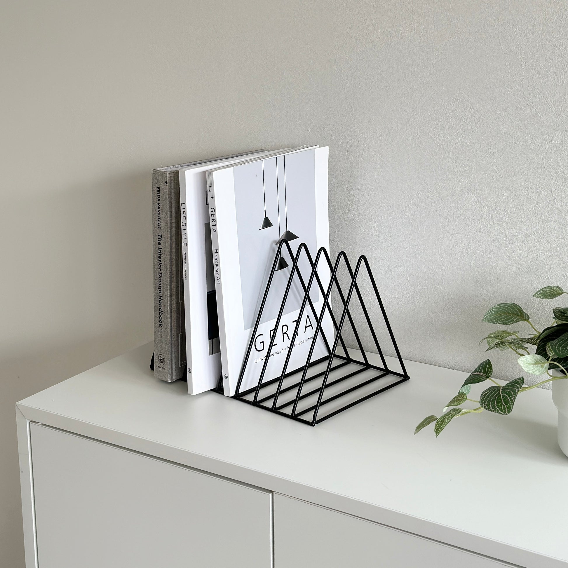 マガジンラック｜アイアンブックスタンド - territory