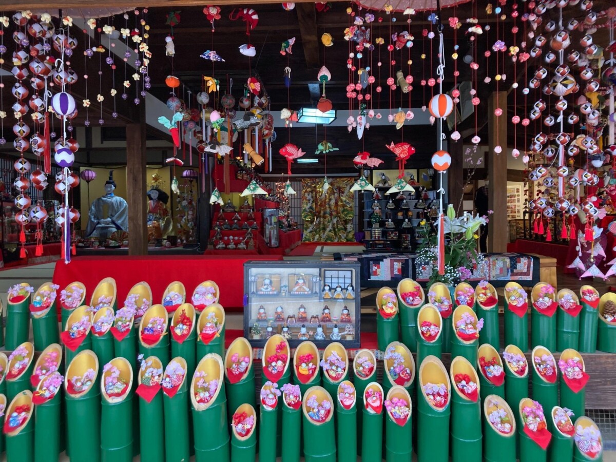 色とりどりのひな人形が美しい「木屋瀬宿 長崎街道ひなまつり」へ行っ