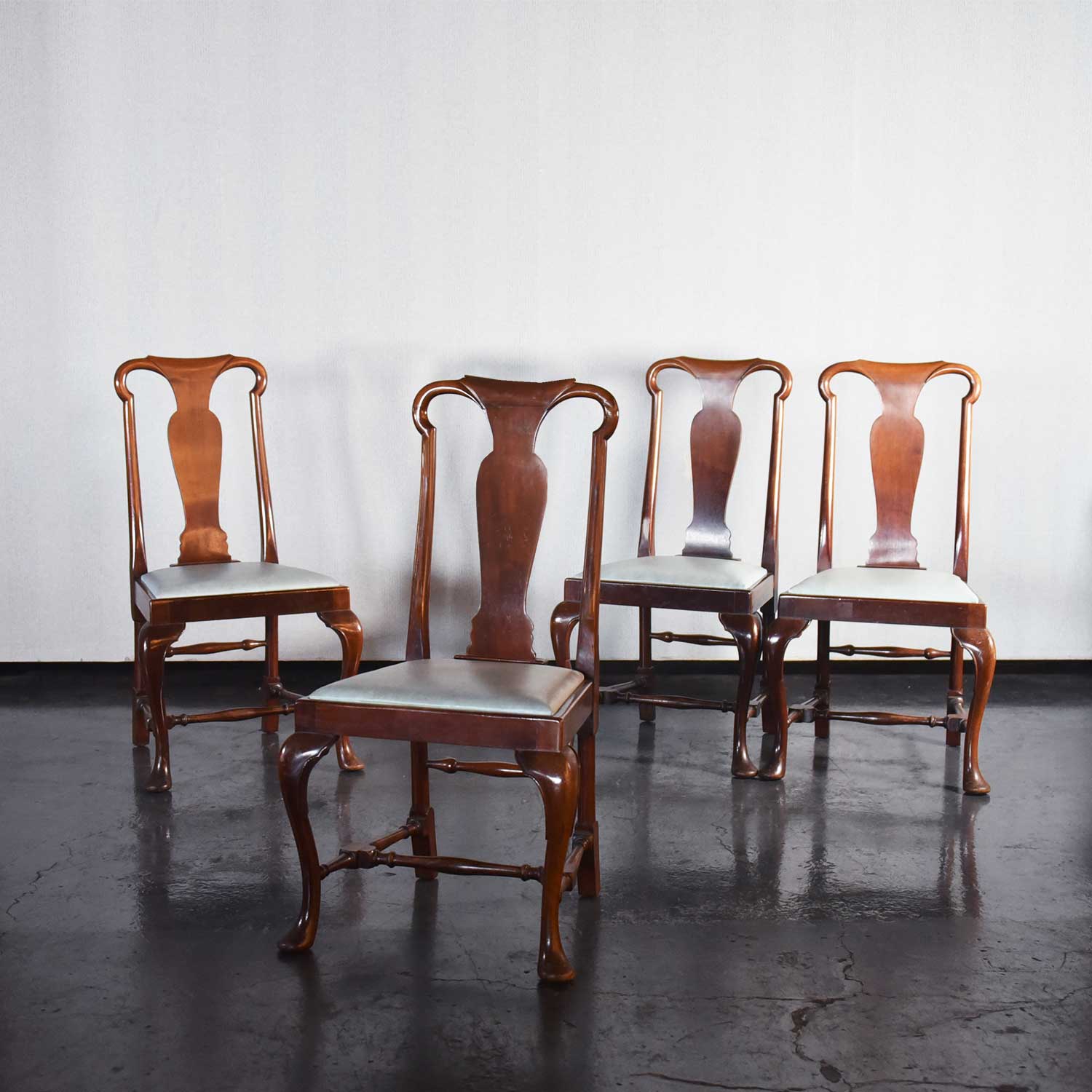 スラットバック ロッキングチェア – 神戸アンティークウェアハウス