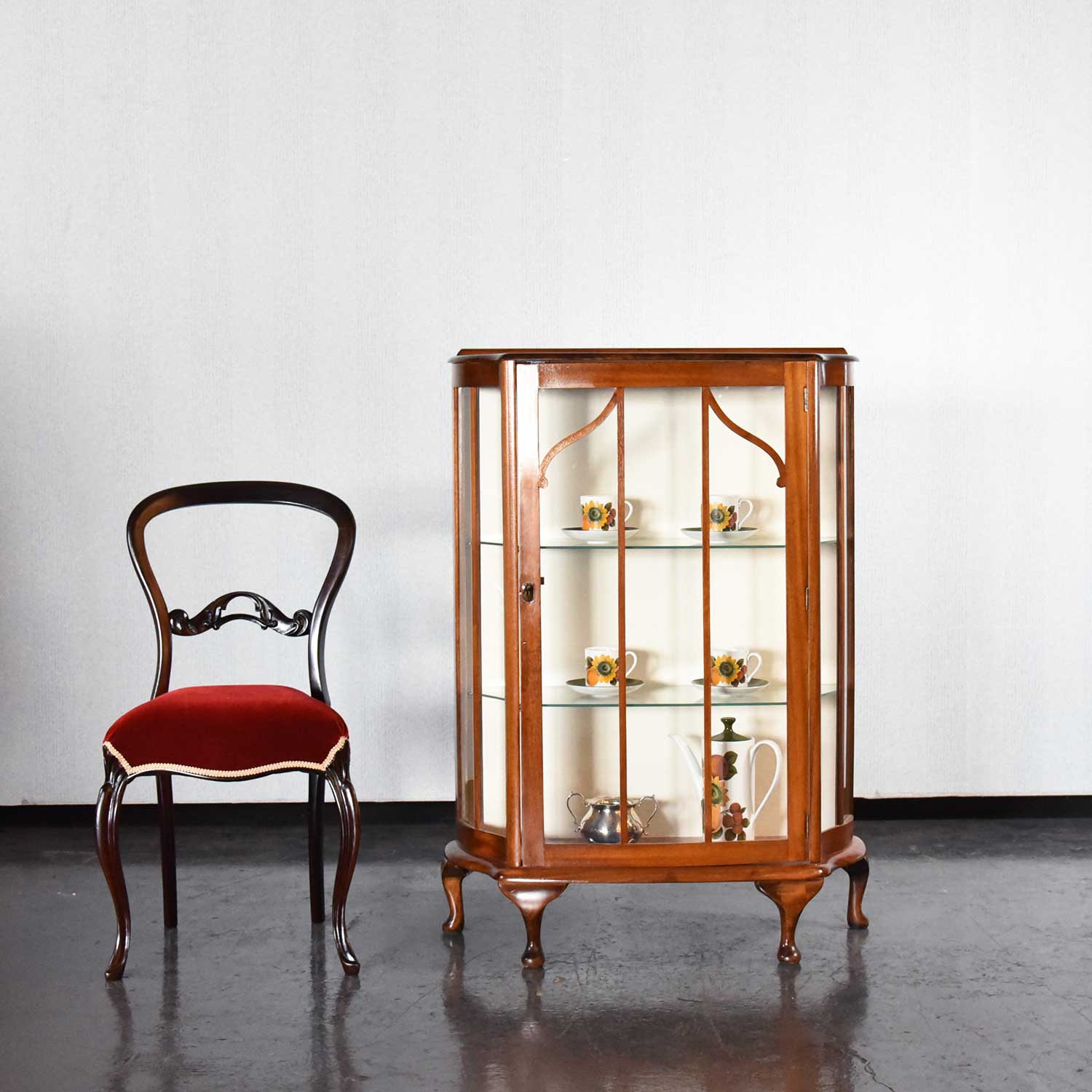 1930's チャイナキャビネット FU-272KE – 神戸アンティークウェアハウス