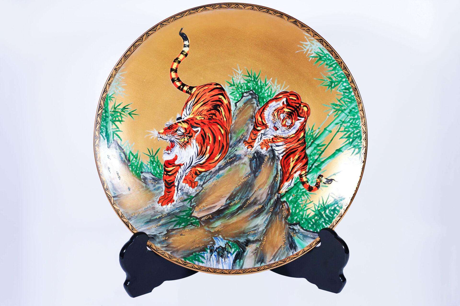 九谷焼 北村隆 竹隆 虎絵 飾皿 – 九谷屋 公式オンラインストア