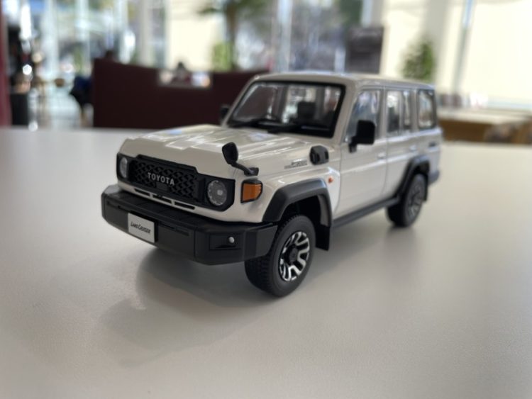 歴史は繰り返す。再再販ランクル70サンプルミニカー流通事情