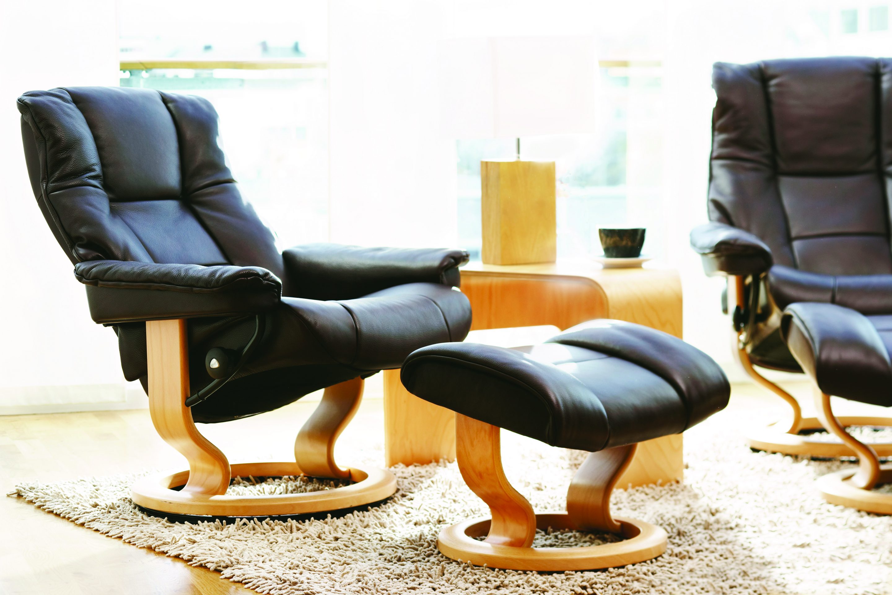 Stressless® Mayfair Recliner - LaDiff