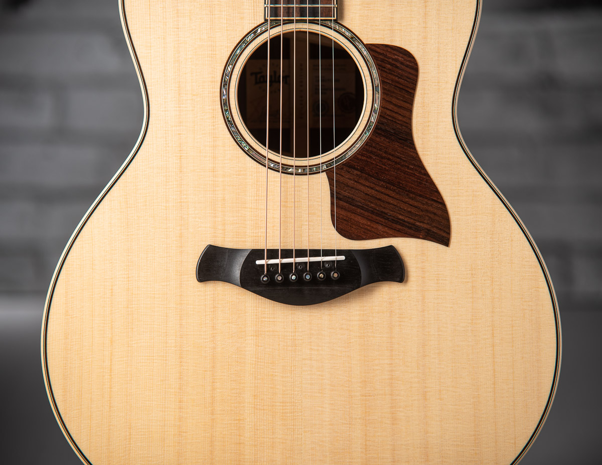 Taylor Builder's Edition 816ce V-Class - Lauzon Music