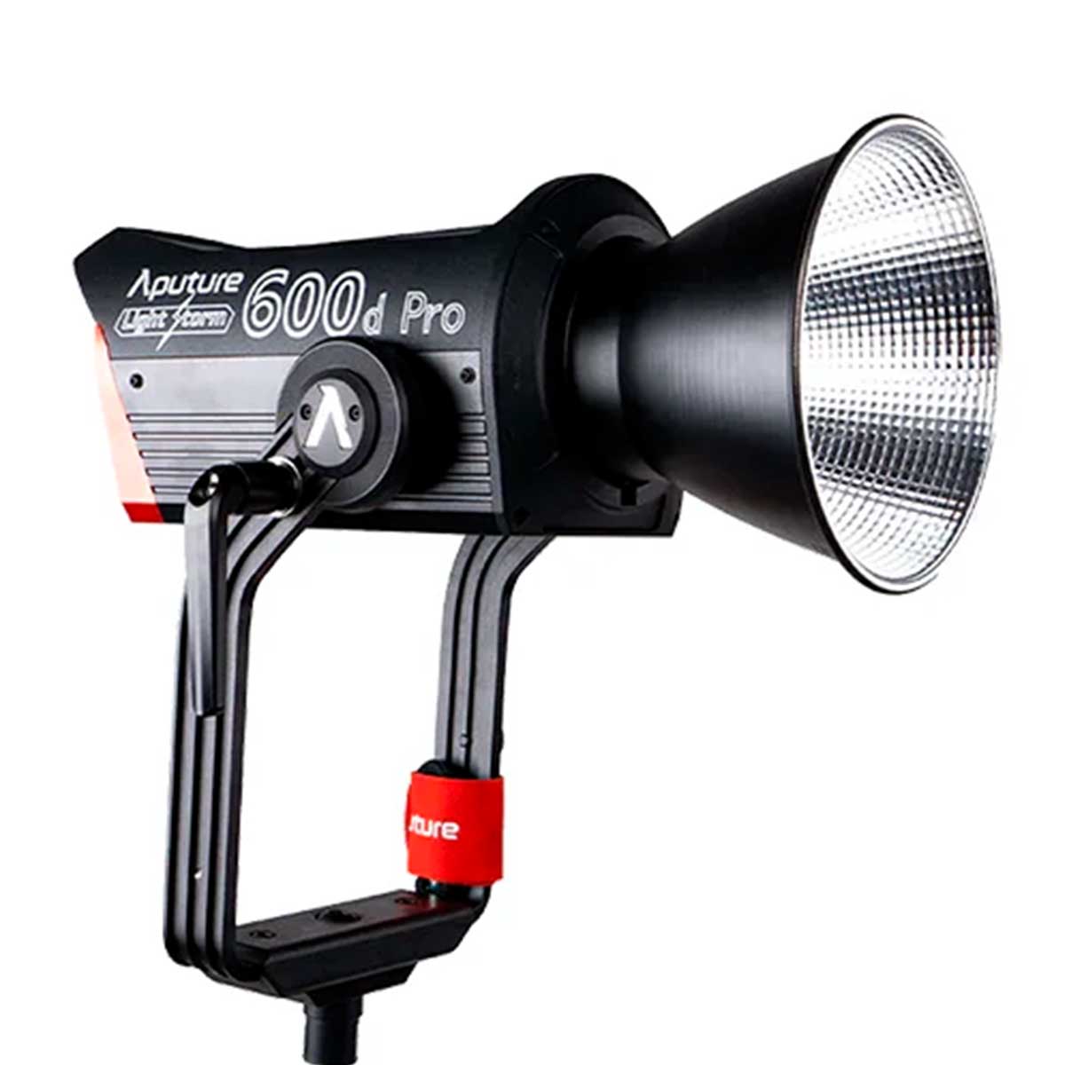 Aputure LightStorm LS 600d Pro - LIGHT UP RENTAL