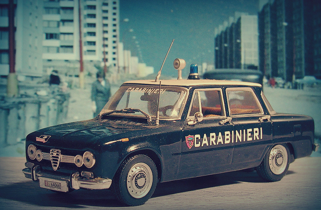 ALFA ROMEO GIULIA 1600 SUPER CARABINIERI 1970 Minichamps | Flickr