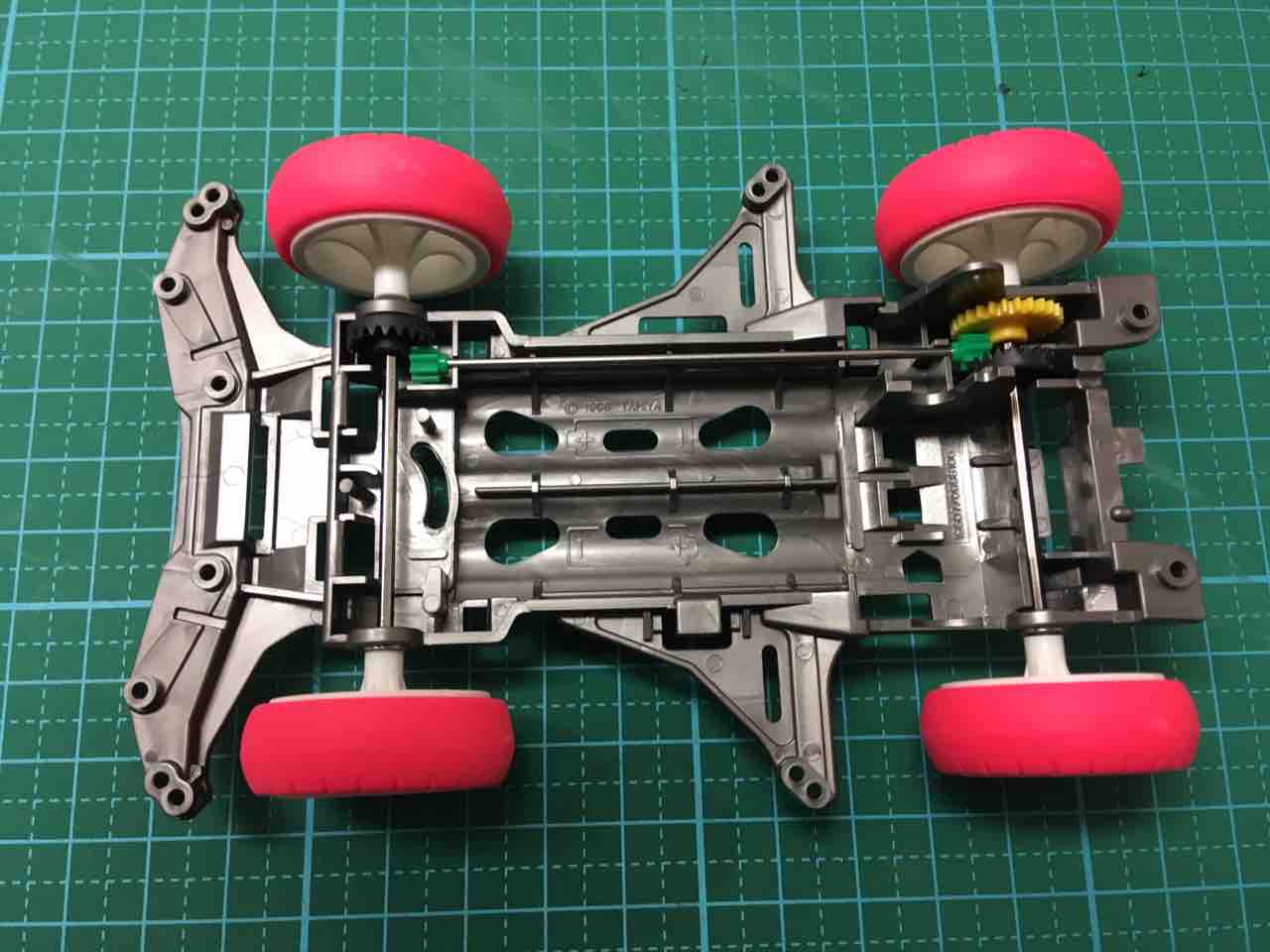 ミニ四駆VSシャーシ改造最速スピード基本性能編 : 子育て＆ミニ四駆の