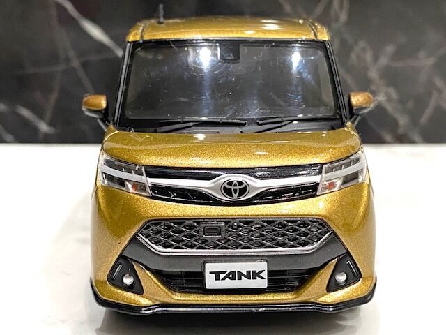 もう廃止！！トヨタ タンク カラーサンプル : FAIRLADY Z fan