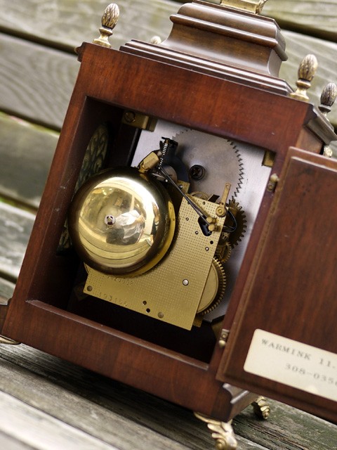 オランダ「Warmink-Wuba/ワーミンク・ウーバァ」社製の置き時計 機械式