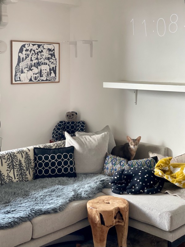 インテリア】ミナペルホネンのポスター「life puzzle」を壁に飾って