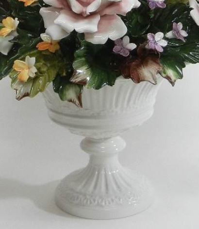 イタリア製 輸入雑貨 カポディモンテ焼き 磁花 本物 ローズ 置物 バラ