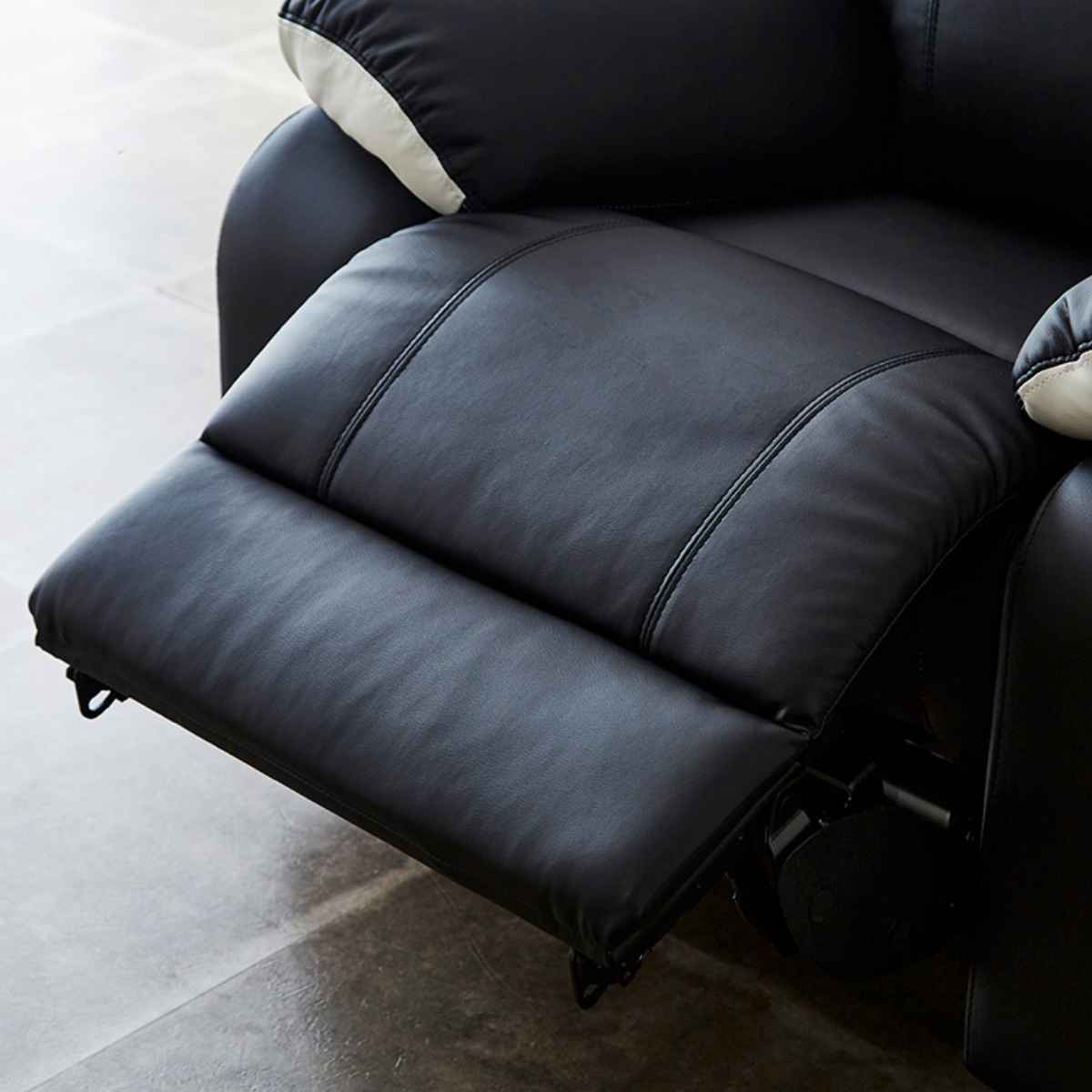 電動リクライニングソファ 1人掛け PUレザー 幅95cm （ USBポート付き