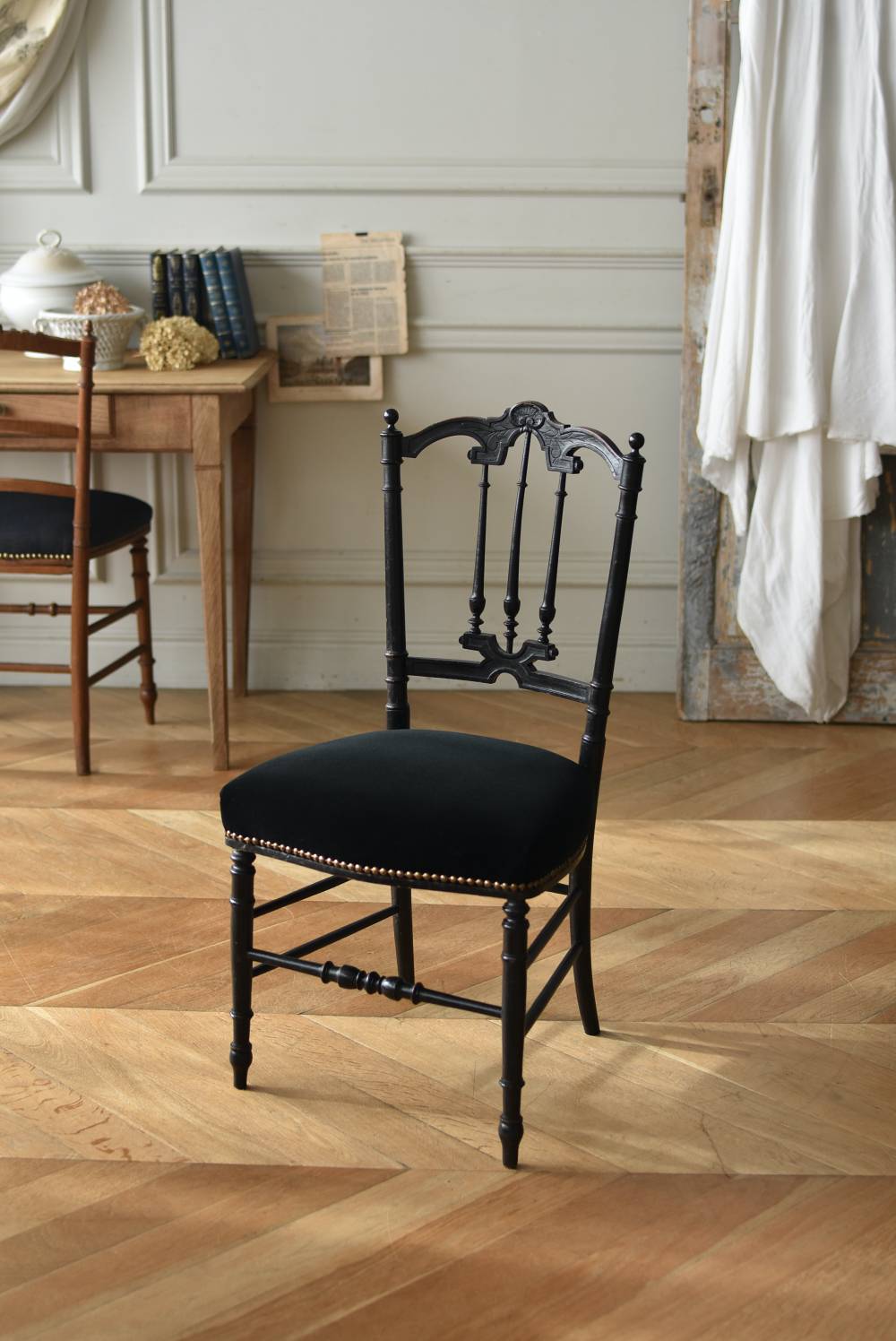 アンティークチェア.Black4 フランス アンティーク 椅子
