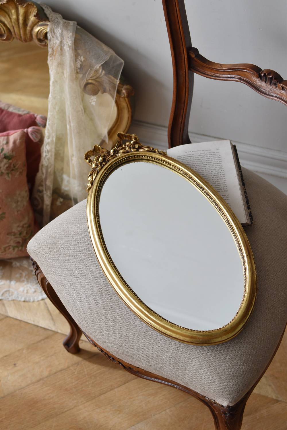 オーバルミラー.リボン15 フランスアンティークインテリア 鏡 ディスプレイ
