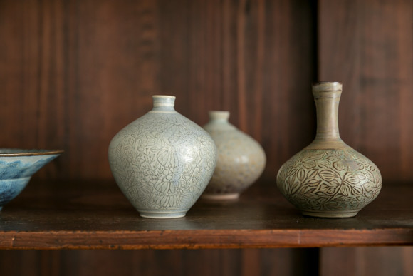 うつわディクショナリー#74 レリーフが美しい岳中爽果さんのうつわ
