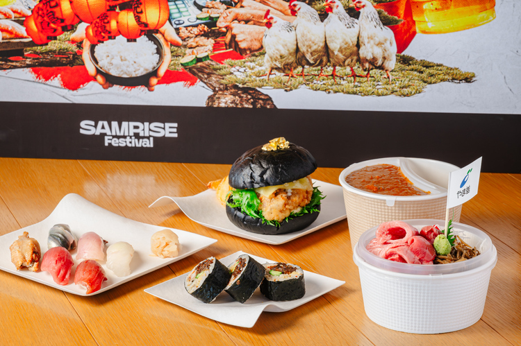 触れたくなる、華やかな色絵「蓮華～renge～」 │ ヒトサラマガジン