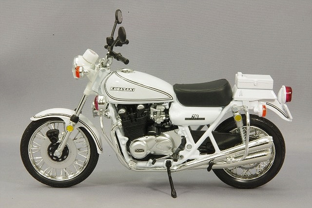スカイネット 1/12 カワサキ 750RS-P (Z2） 白バイ | アオシマ