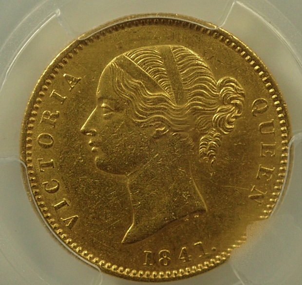 イギリス東インド会社で1841年に発行された1モハール金貨、plain4、KM