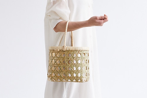 竹かごバッグ(八つ目編み/一本手/楕円型/中サイズ/ふち・取手上質籐