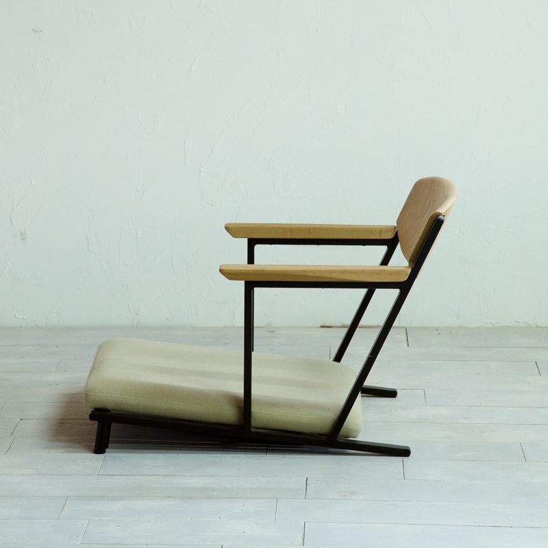 IKKE floor chair｜イッケフロアチェア(座椅子) コナラ｜FolivorA