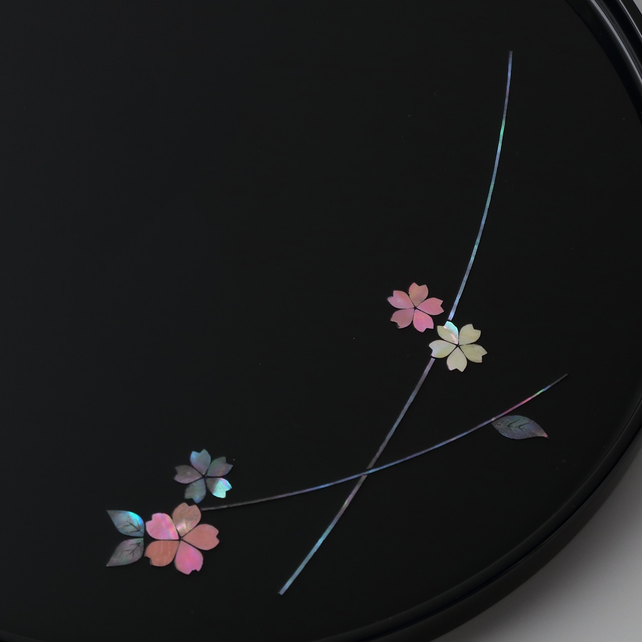 高岡漆器 木製丸盆 貝入枝桜(螺鈿)