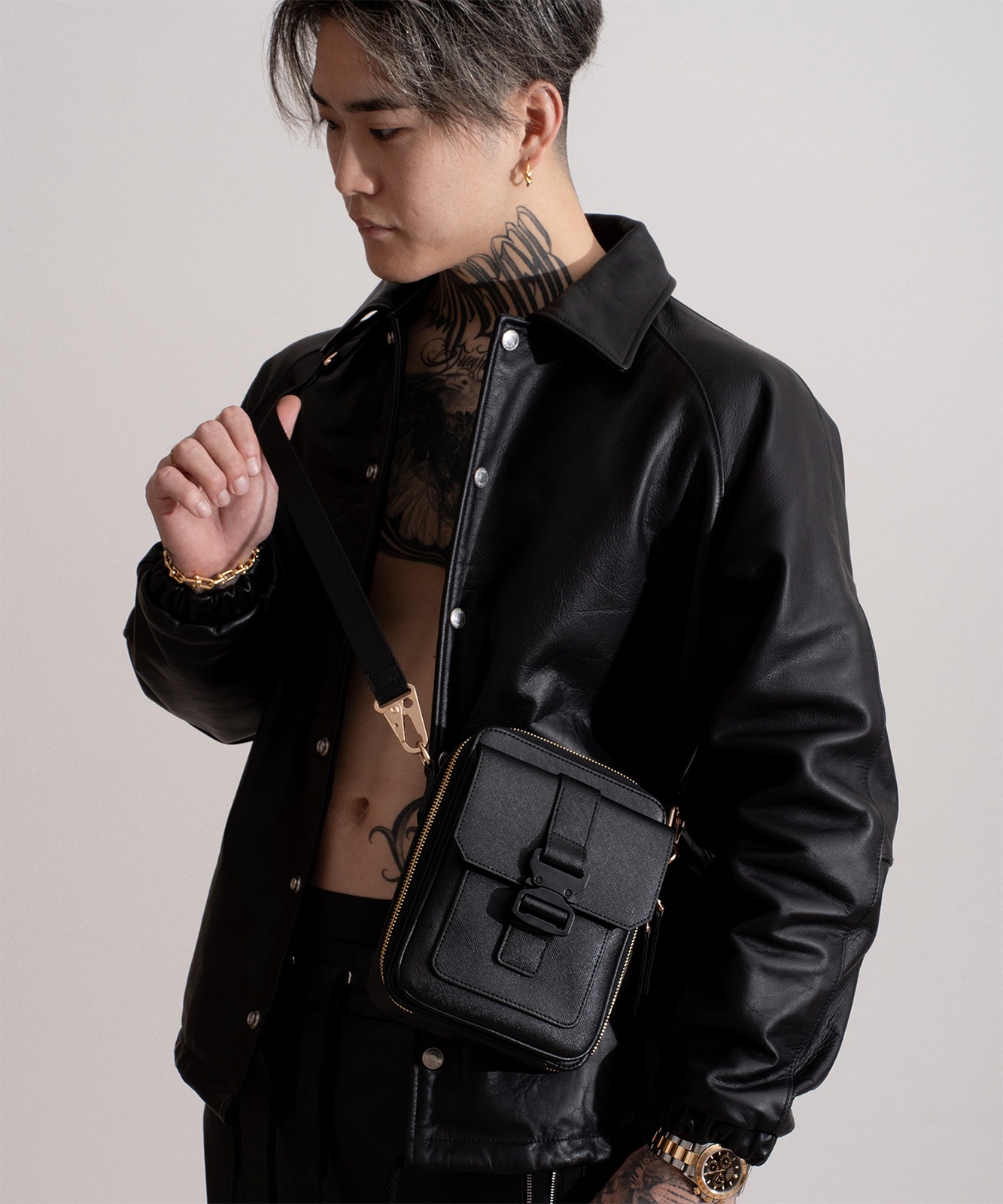 DEVICE × GOUKIコラボ】ゴールドカラーバックル ショルダーバッグ DSG25072