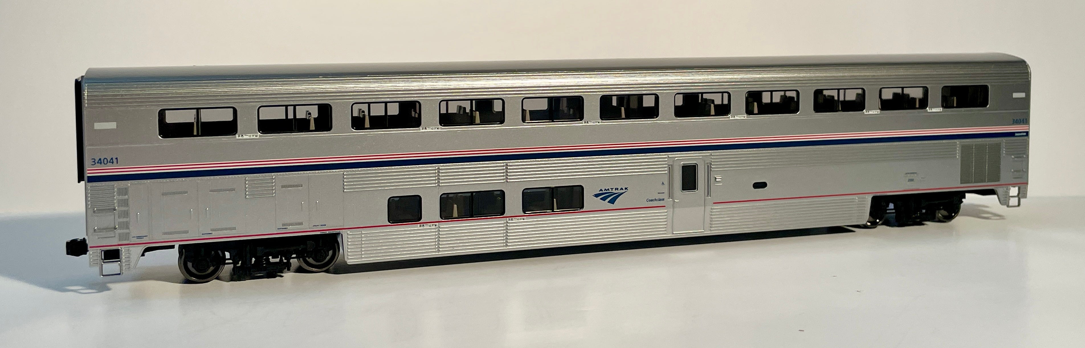 KATO AMTRAK SUPERLINER COACH PHASE VI – Makin' Tracks