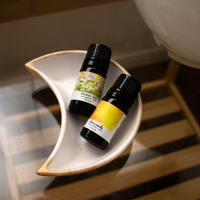 crescent moon stone | 三日月のトレイ型アロマストーン – 宙フェス夜市